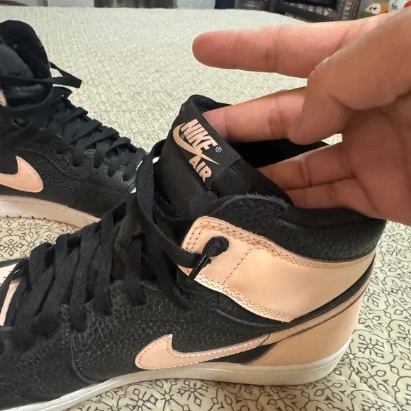 Nike Air Jordan 1 High OG sz13 Black and Crimson Tint - Picture 4 of 7